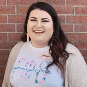 Meet your Posher, Lauren